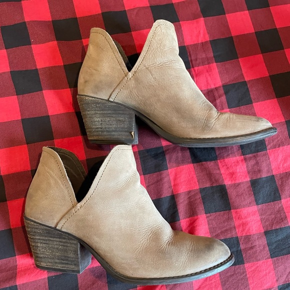 Steve Madden Bootie - Picture 3 of 5